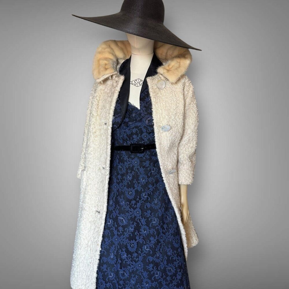 Vintage 1960s Ivory Boucle Wool Coat Mink Fur Collar Robinsons Swing Jacket